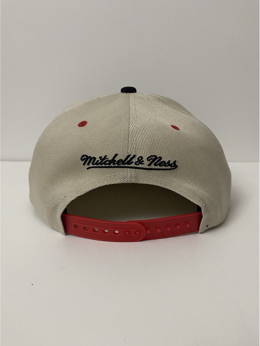 Mitchell & Ness NHL Detroit Red Wings Logo Bold Letters SnapBack Hat New - Picture 3 of 8